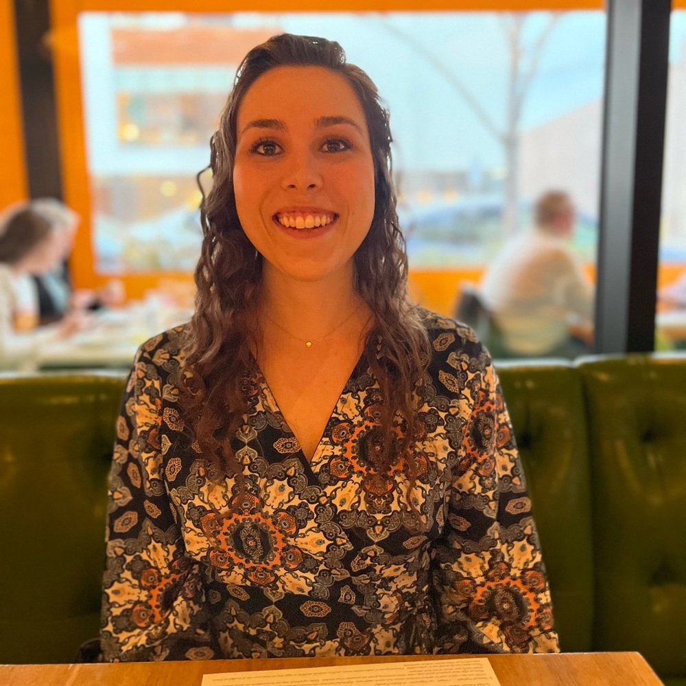 Meet your Posher, Abigail